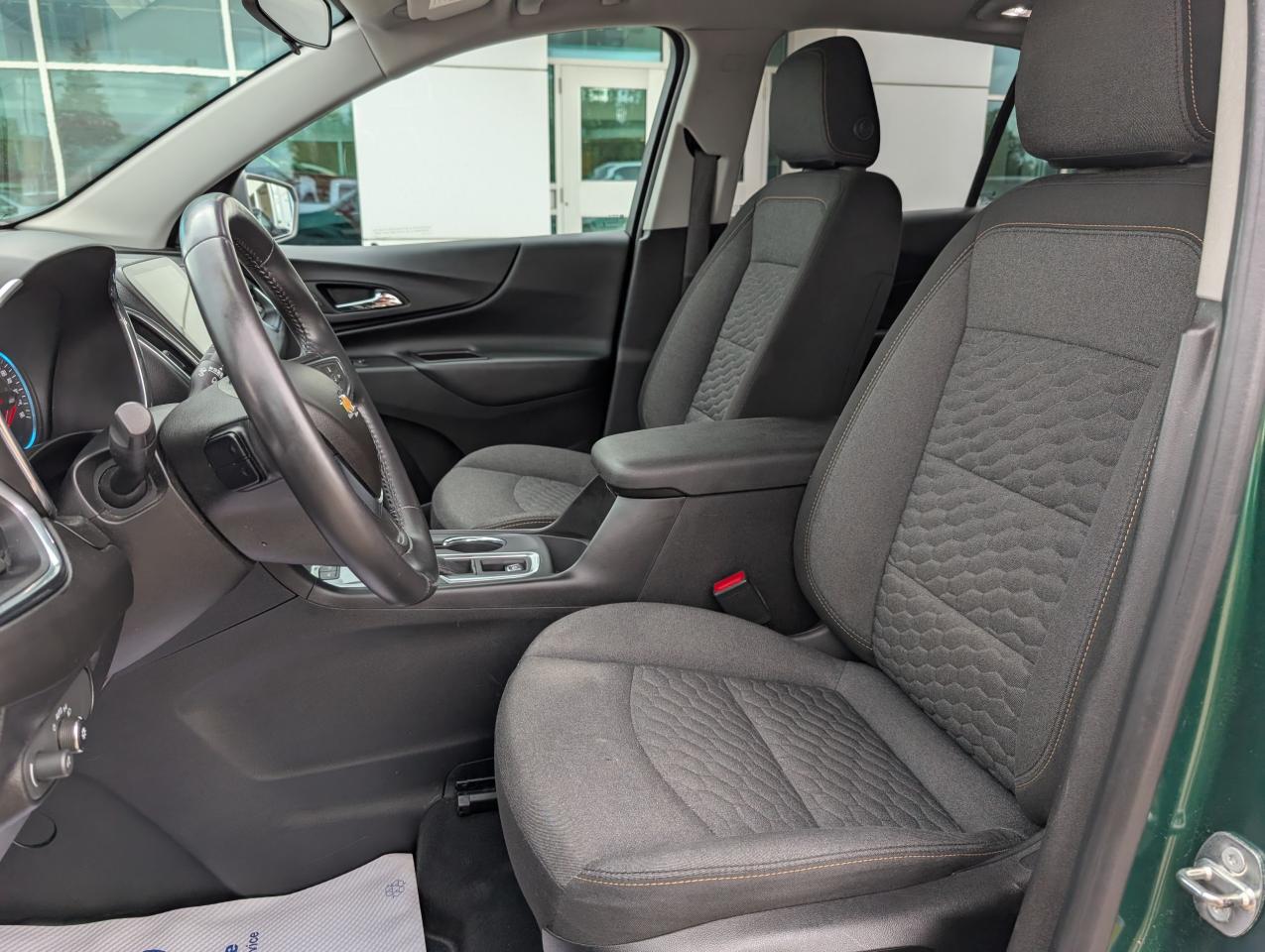2018 Chevrolet Equinox LT Photo5