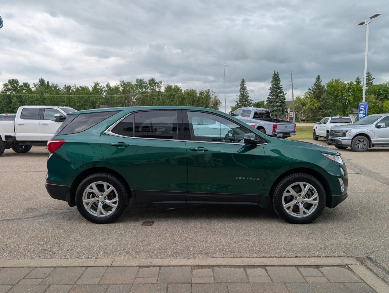 2018 Chevrolet Equinox LT Photo4