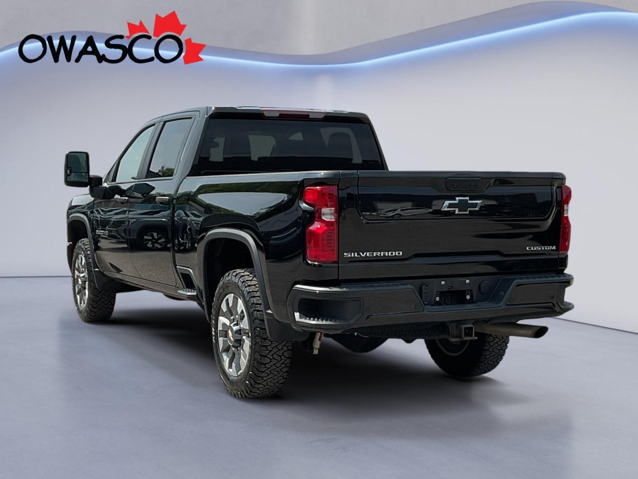 2024 Chevrolet Silverado 2500 HD 6.6L Pull/Push A Lot! 5th Wheel Prep! Clean CarFax Photo3