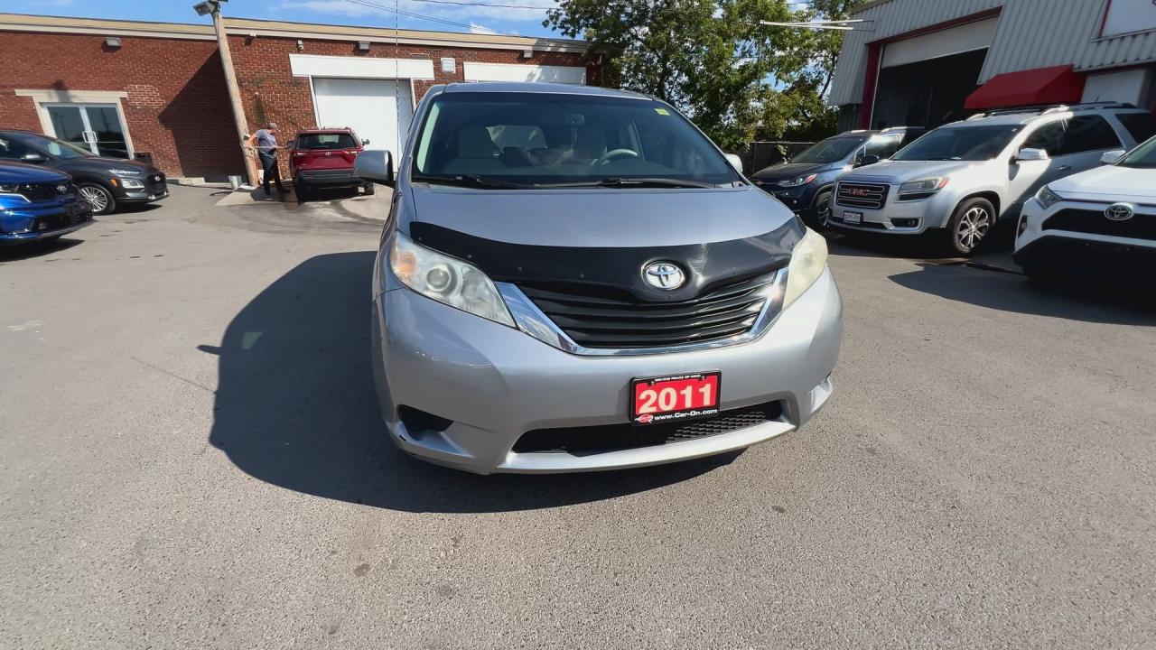2011 Toyota Sienna 8-PASS | 3.5L V6| REAR CAM| 17IN ALLOYS | REAR CAM Photo2