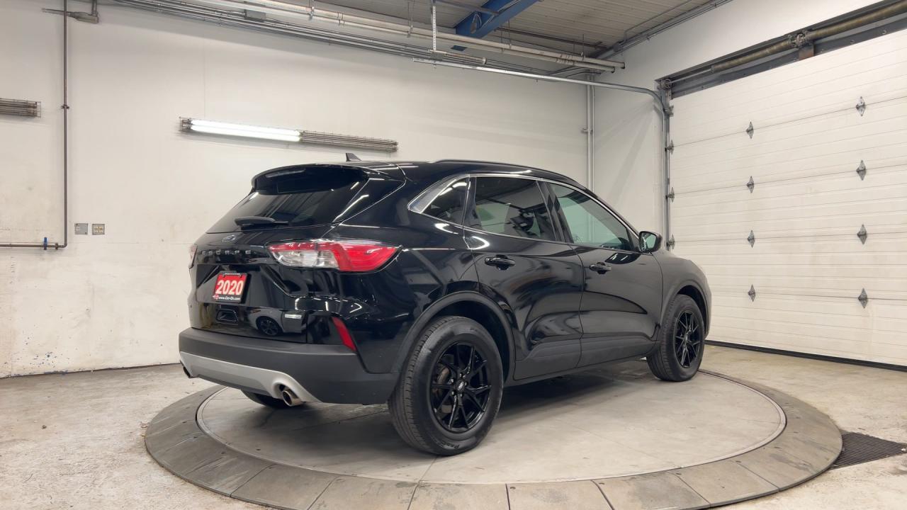2020 Ford Escape SE AWD| HTD SEATS| CARPLAY| NAV| REAR CAM Photo