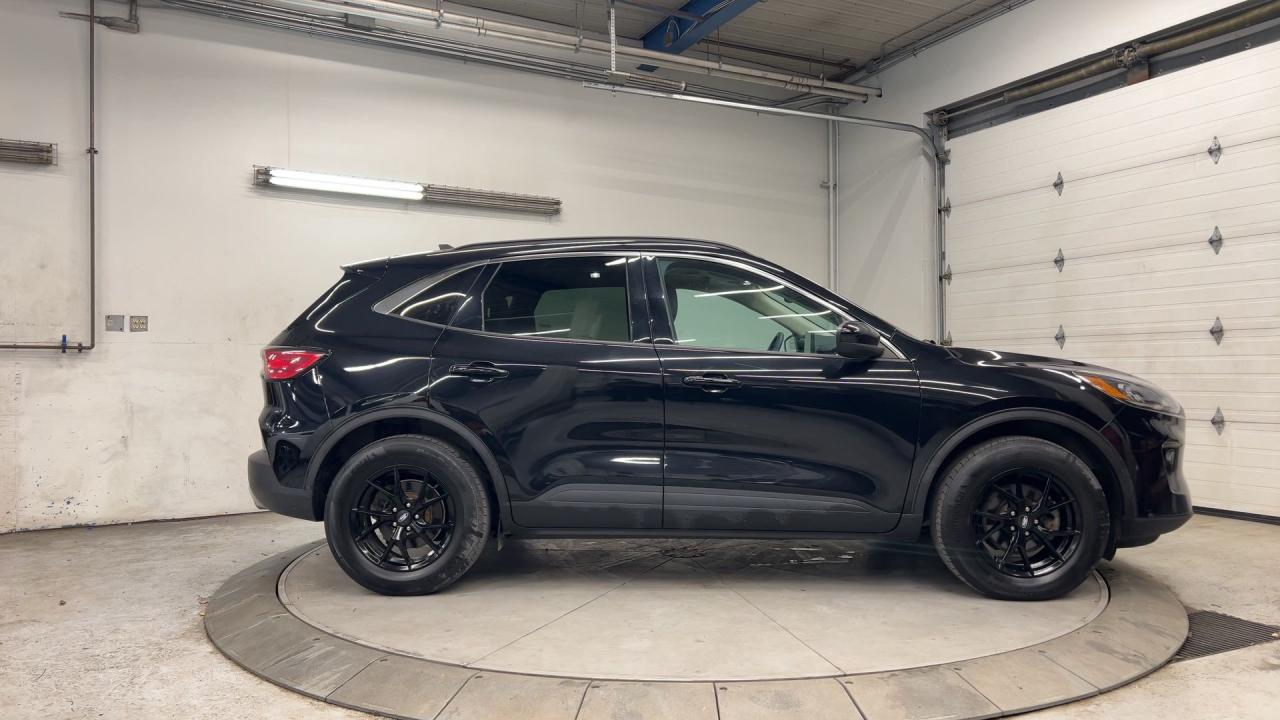 2020 Ford Escape SE AWD| HTD SEATS| CARPLAY| NAV| REAR CAM Photo