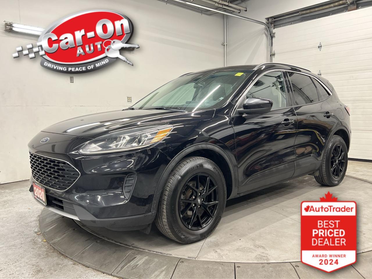 Used 2020 Ford Escape SE AWD| HTD SEATS| CARPLAY| NAV| REAR CAM for sale in Ottawa, ON