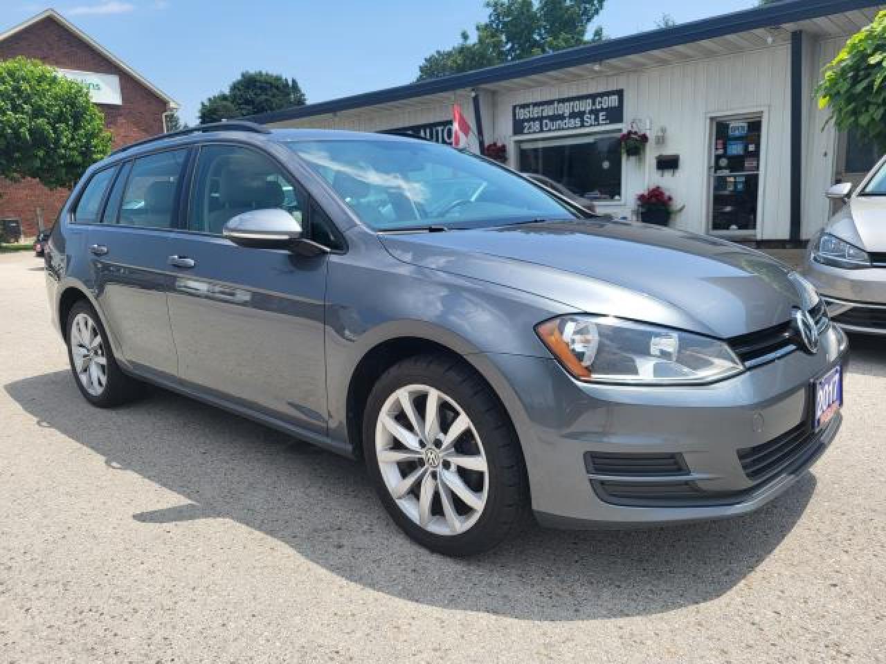 Used 2017 Volkswagen Golf Sportwagen Trendline for sale in Waterdown, ON