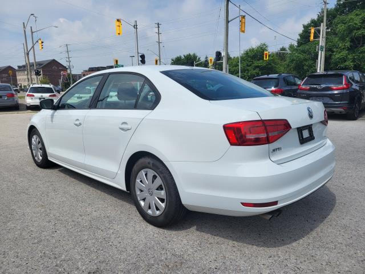 2015 Volkswagen Jetta Trendline Photo24