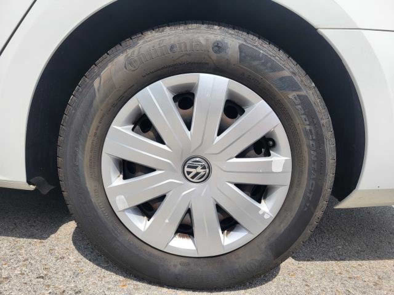 2015 Volkswagen Jetta Trendline Photo35