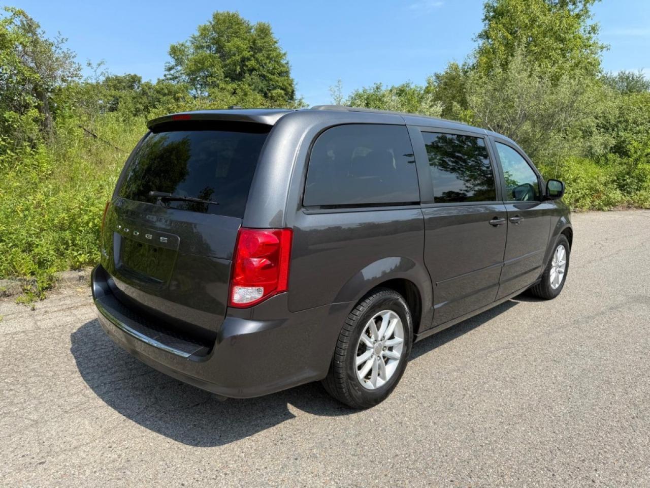 2017 Dodge Grand Caravan SXT |STOW N GO|BACK-UP CAM|REMOTE STARTER|REAR ENTERTAINMENT SYSTEM| - Photo #6