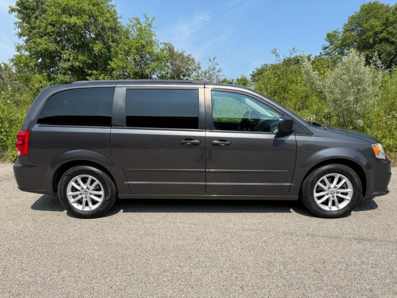 2017 Dodge Grand Caravan SXT |STOW N GO|BACK-UP CAM|REMOTE STARTER|REAR ENTERTAINMENT SYSTEM| - Photo #7