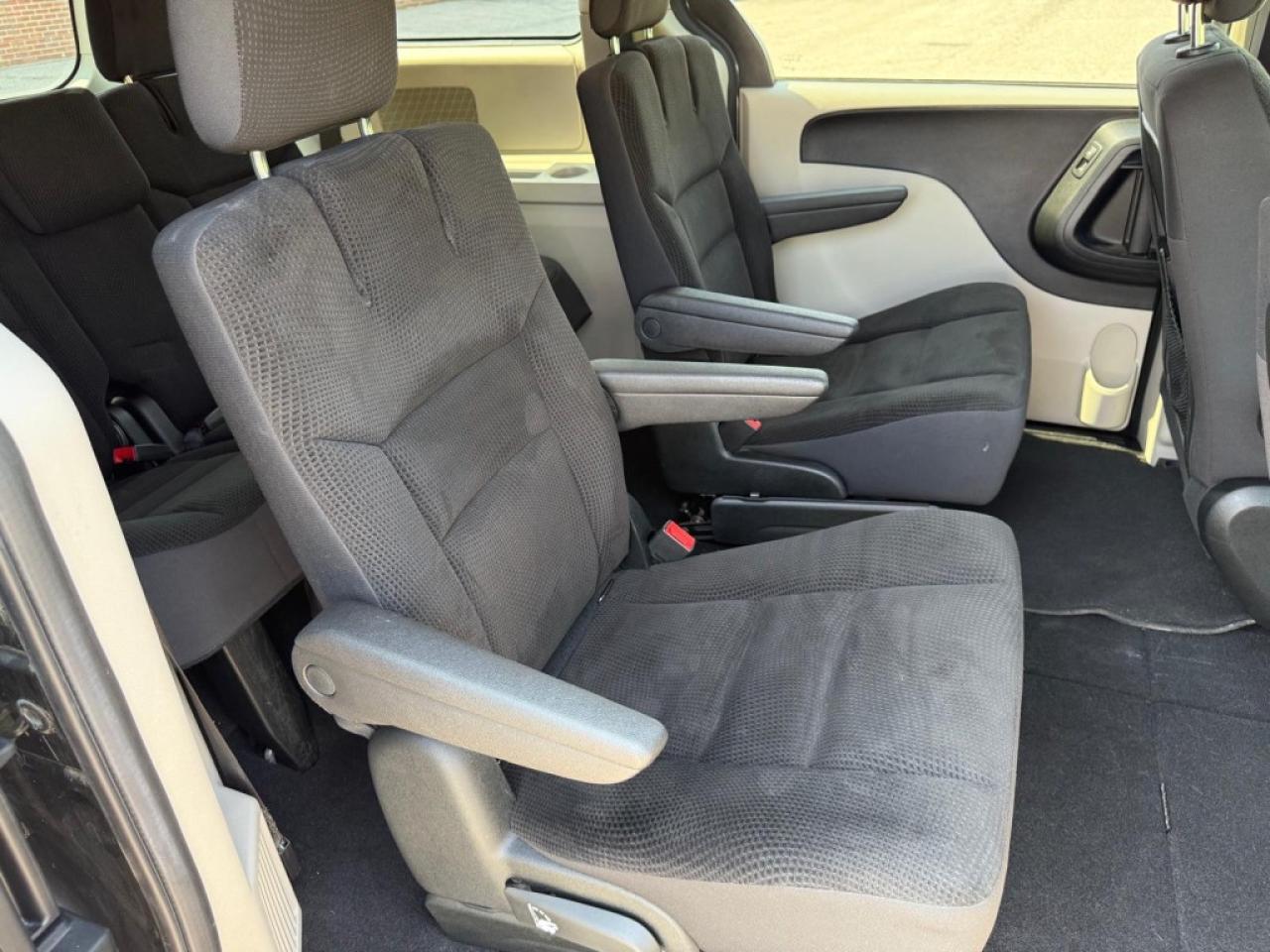 2017 Dodge Grand Caravan SXT |STOW N GO|BACK-UP CAM|REMOTE STARTER|REAR ENTERTAINMENT SYSTEM| - Photo #14