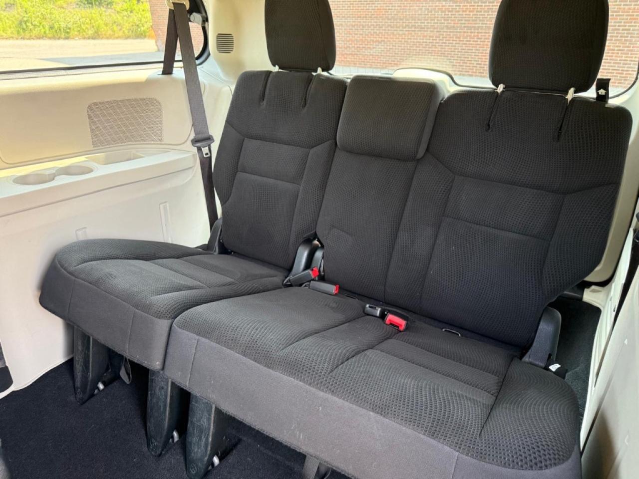 2017 Dodge Grand Caravan SXT |STOW N GO|BACK-UP CAM|REMOTE STARTER|REAR ENTERTAINMENT SYSTEM| - Photo #16