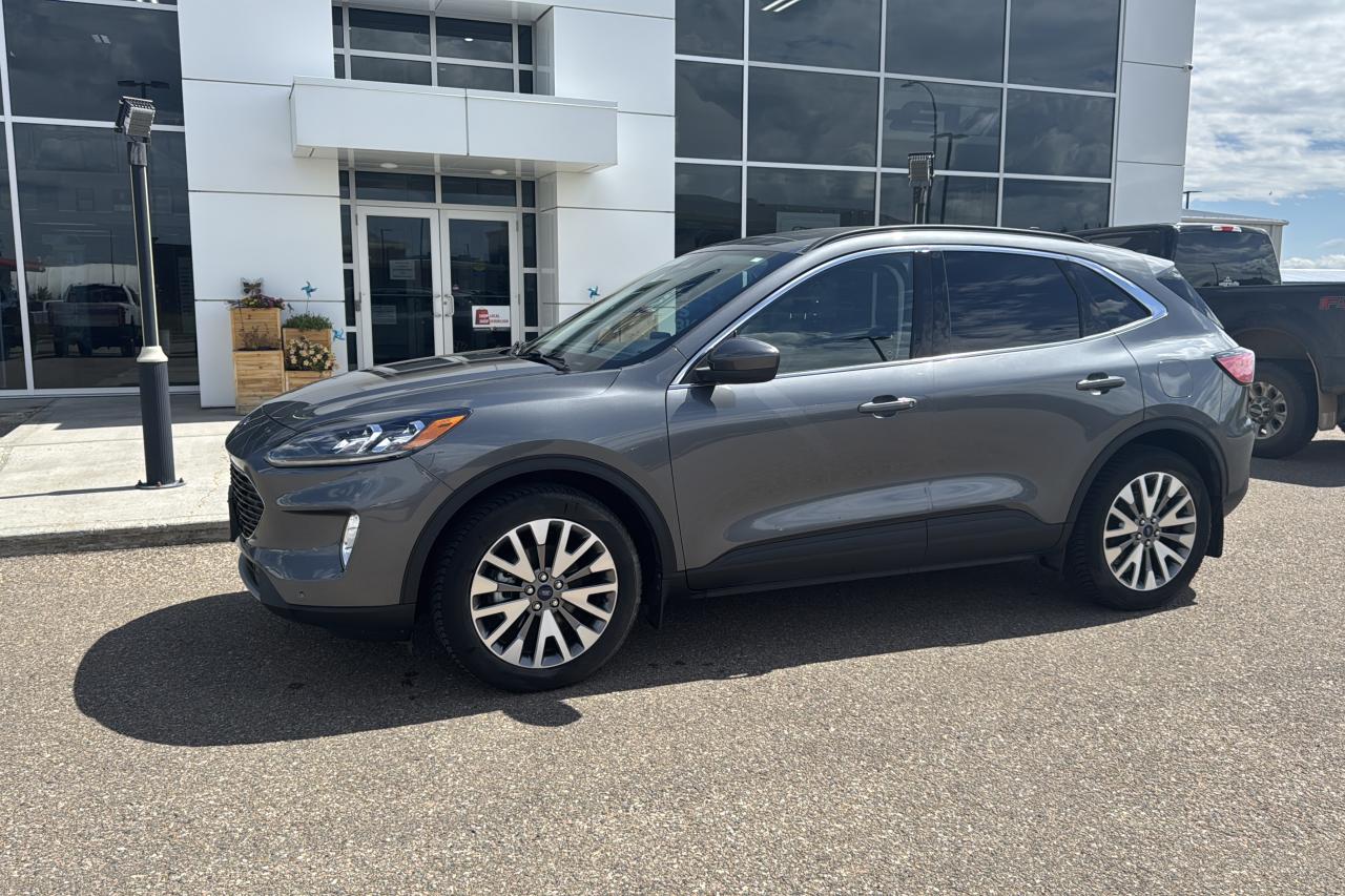 2022 Ford Escape TITANIUM HYBRID AWD Photo3