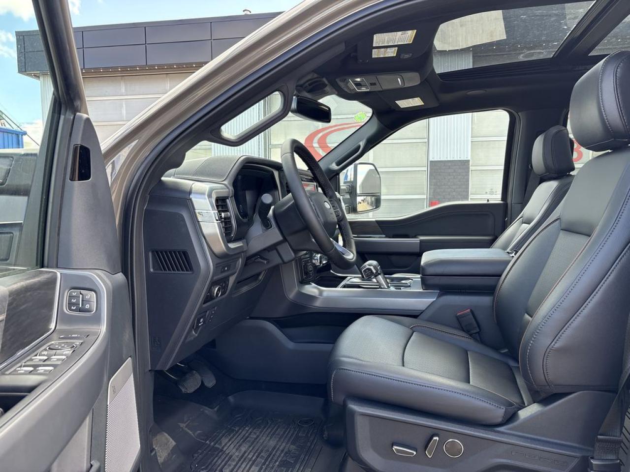 2025 Ford F-150 LARIAT 6.5' Box 502A Photo5