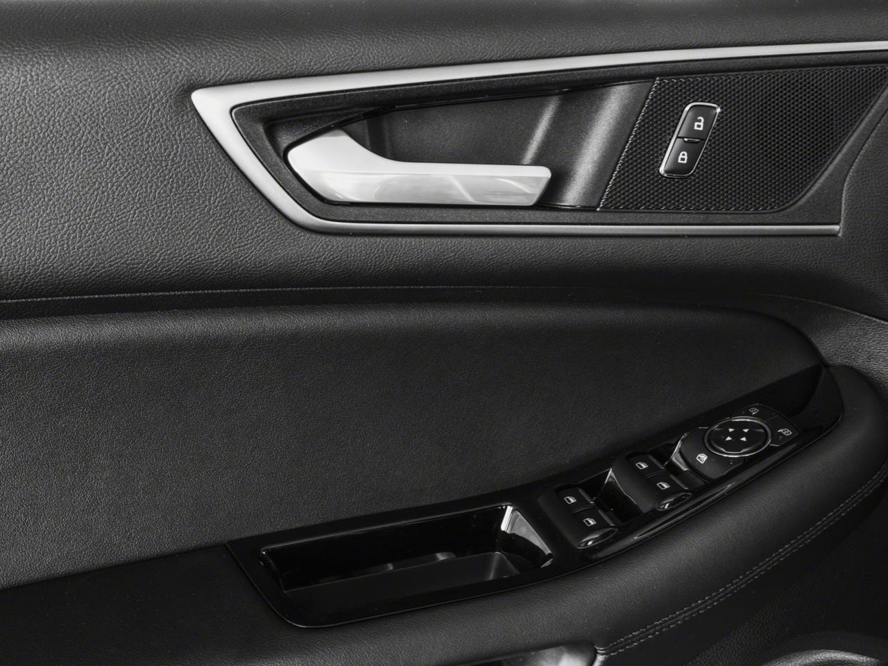 2018 Ford Edge SEL Photo5