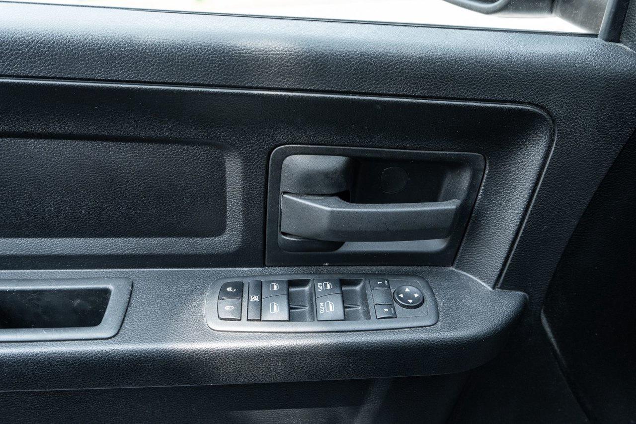12746895