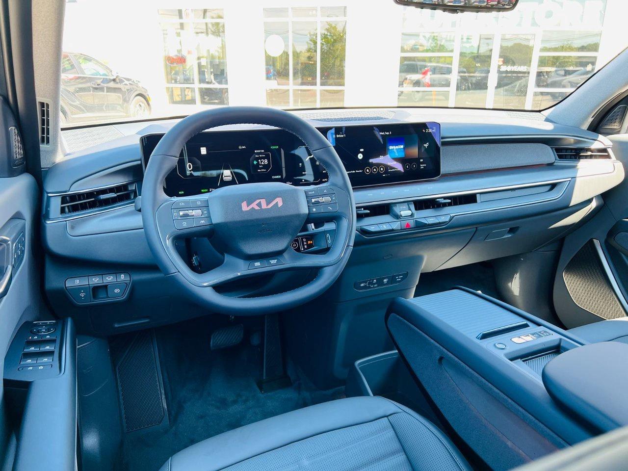 2026 Kia EV9 Land AWD w/ Premium Package Photo