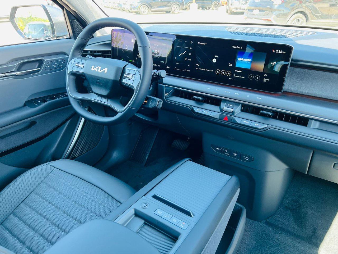 2026 Kia EV9 Land AWD w/ Premium Package Photo