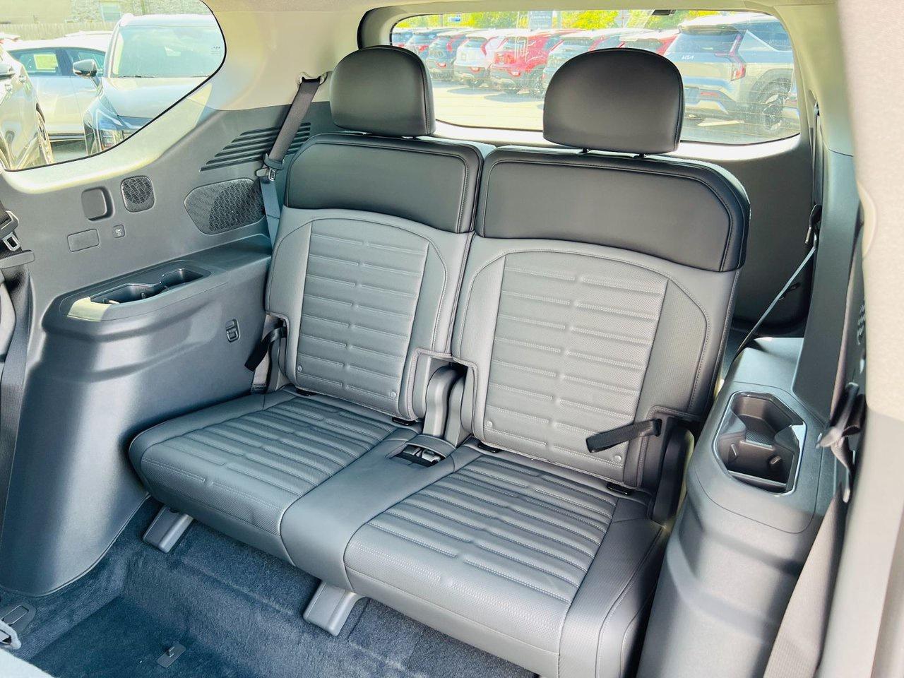 2026 Kia EV9 Land AWD w/ Premium Package Photo