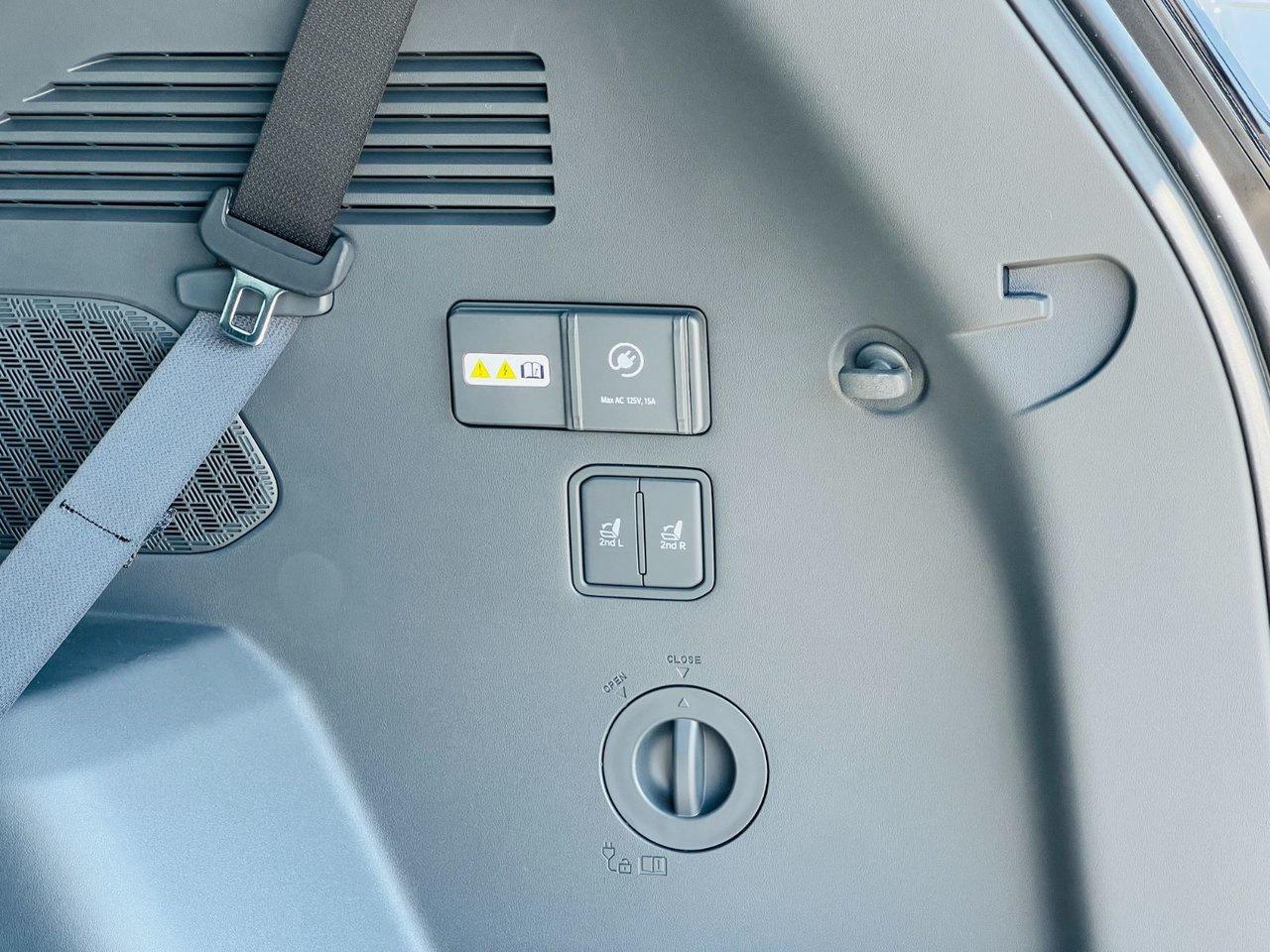 2026 Kia EV9 Land AWD w/ Premium Package Photo