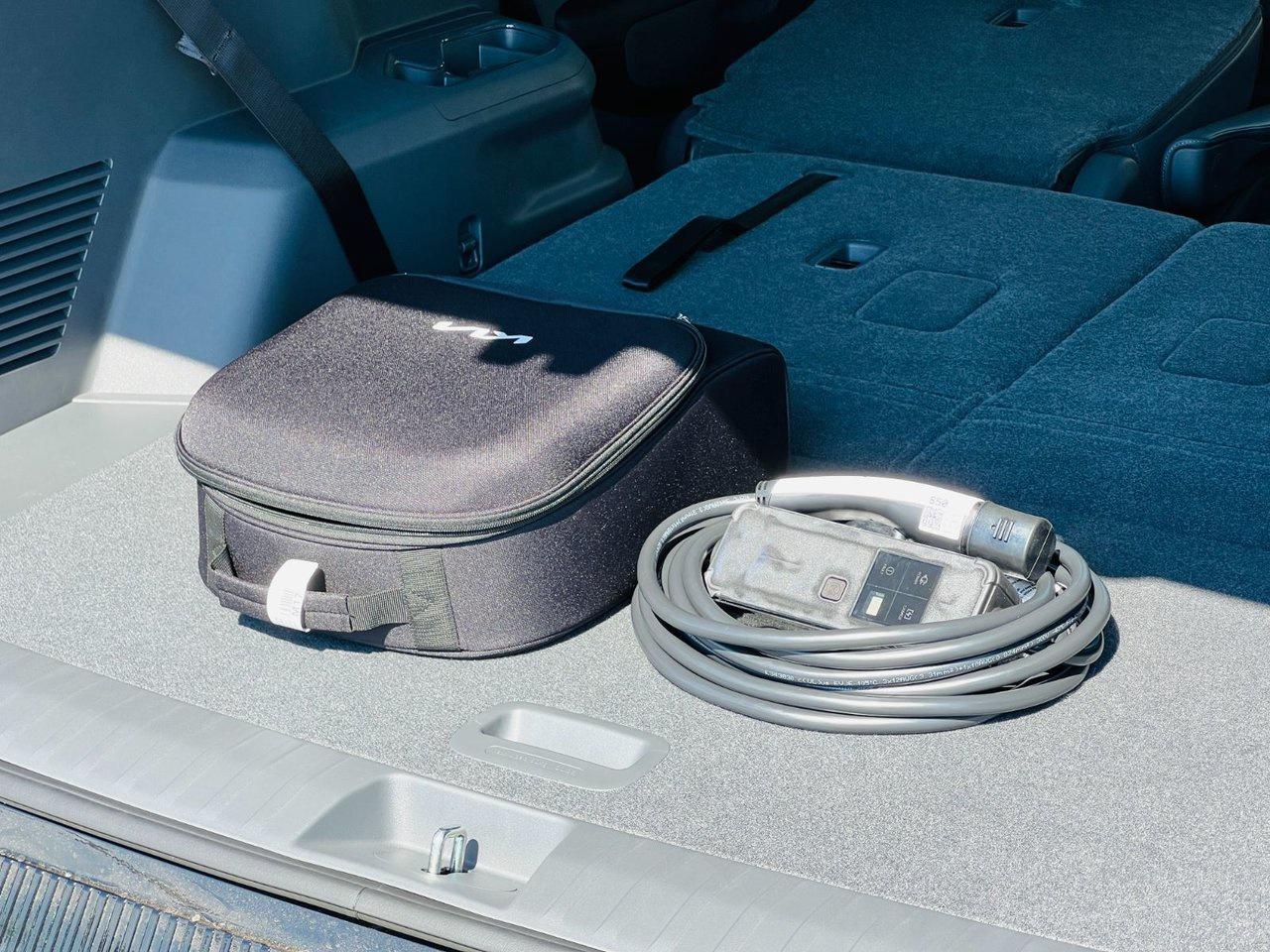 2026 Kia EV9 Land AWD w/ Premium Package Photo