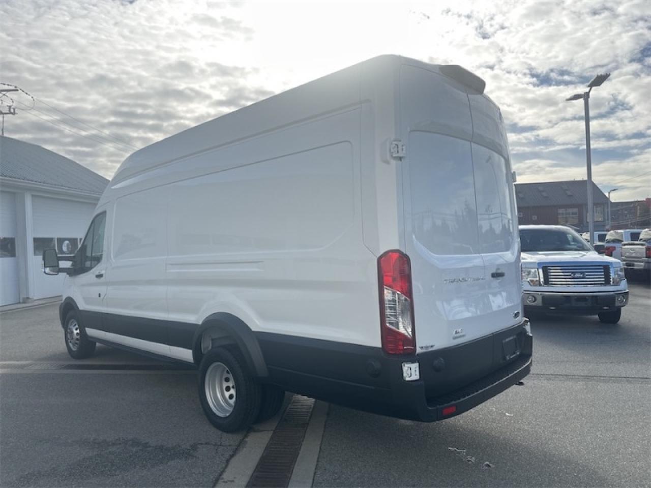 2025 Ford Transit Cargo Van Base  - Sync 4 Photo2