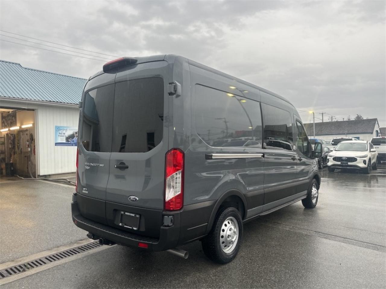 2025 Ford Transit Cargo Van Base  - Tow Package Photo5