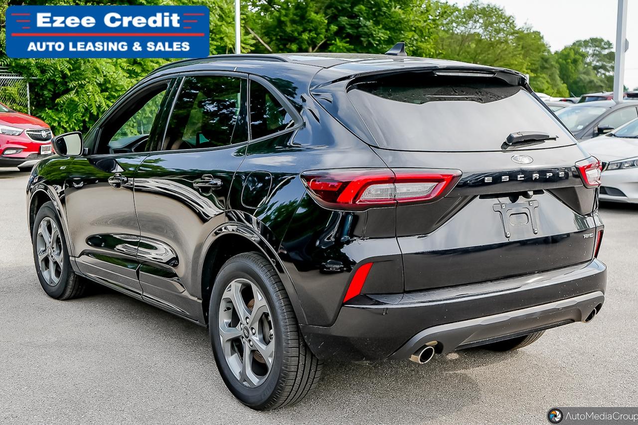 2023 Ford Escape ST-Line Photo33