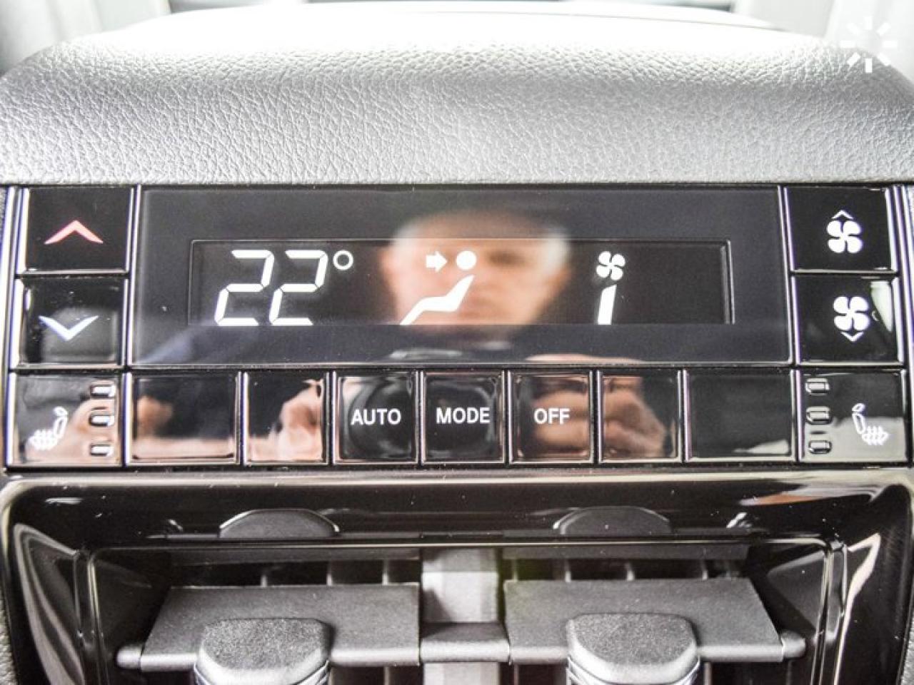 2025 Jeep Grand Cherokee L Limited 7 Seater Pano Sunroof 360 Camera Luxury Group Photo