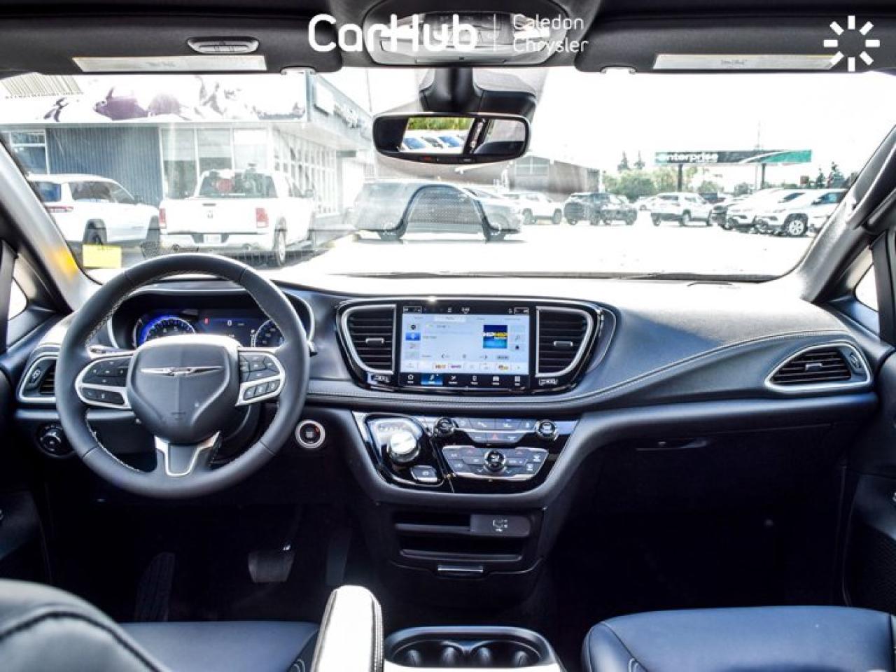 2026 Chrysler Pacifica Select  Passenger 8 Passenger Navigation Remote Start Photo