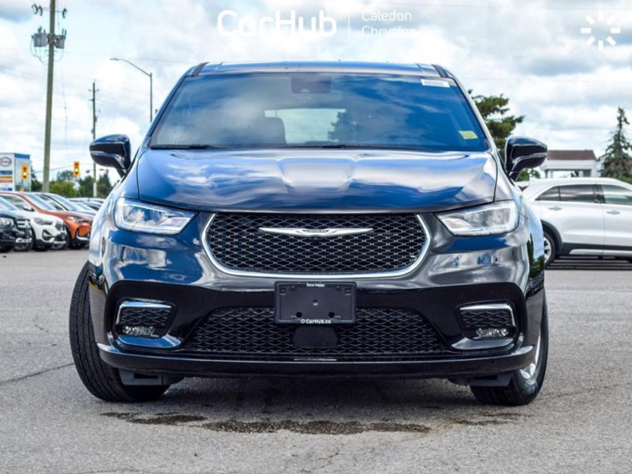 2026 Chrysler Pacifica Select  Passenger 8 Passenger Navigation Remote Start Photo