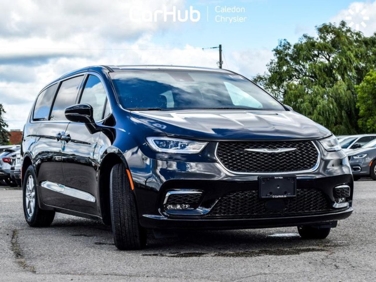 2026 Chrysler Pacifica Select  Passenger 8 Passenger Navigation Remote Start Photo