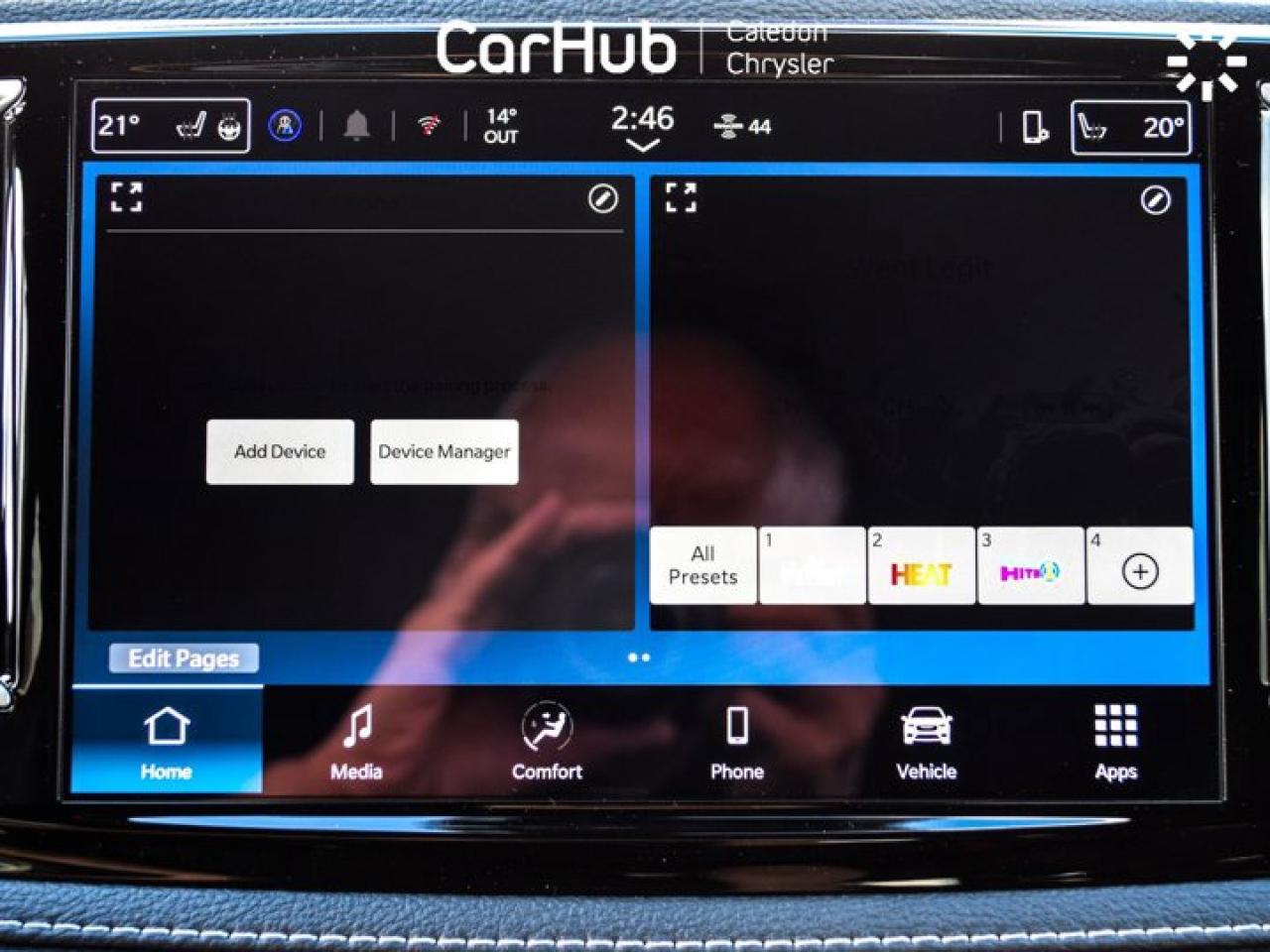 2026 Chrysler Pacifica Select  Passenger 8 Passenger Navigation Remote Start Photo