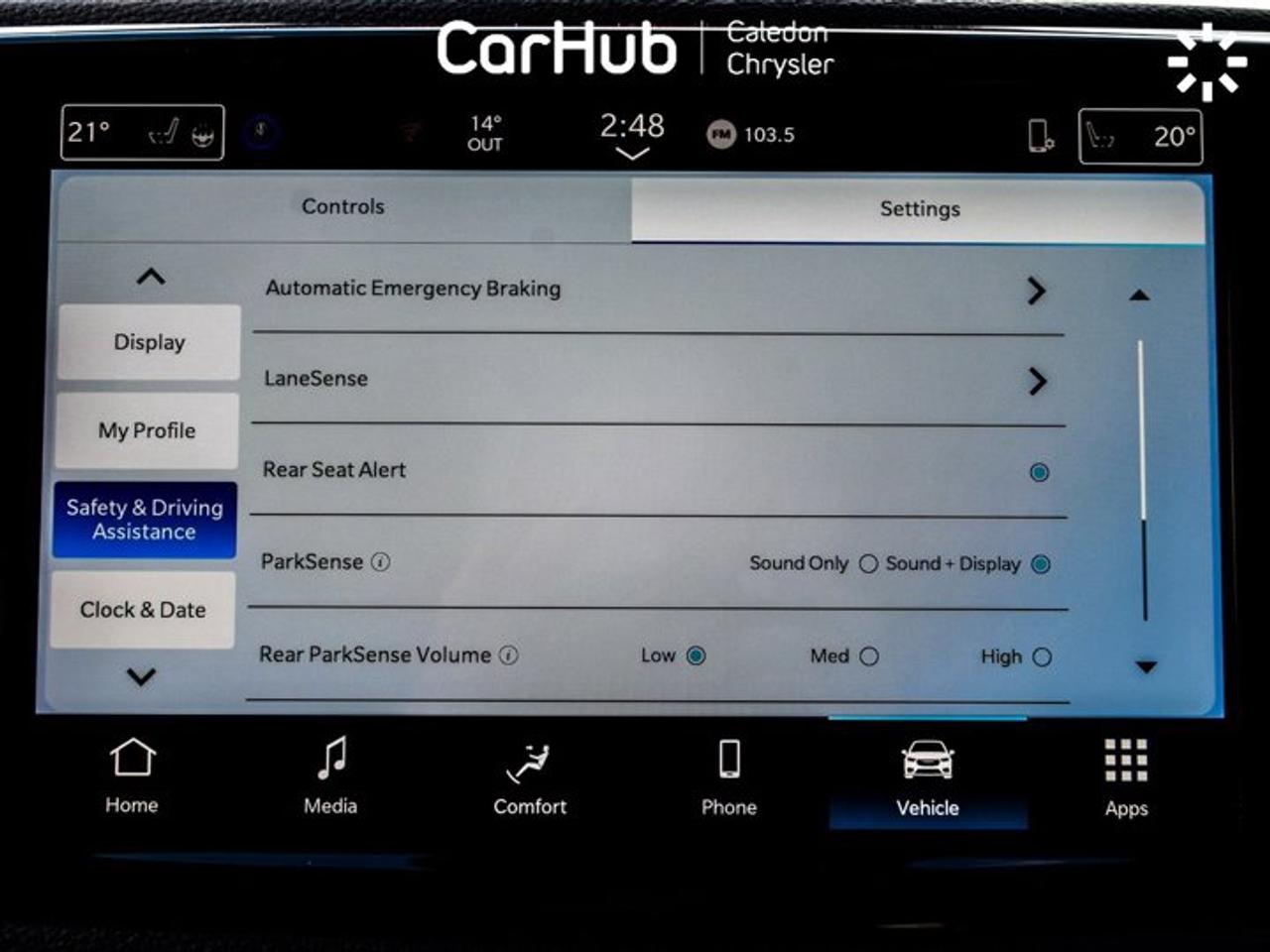 2026 Chrysler Pacifica Select  Passenger 8 Passenger Navigation Remote Start Photo