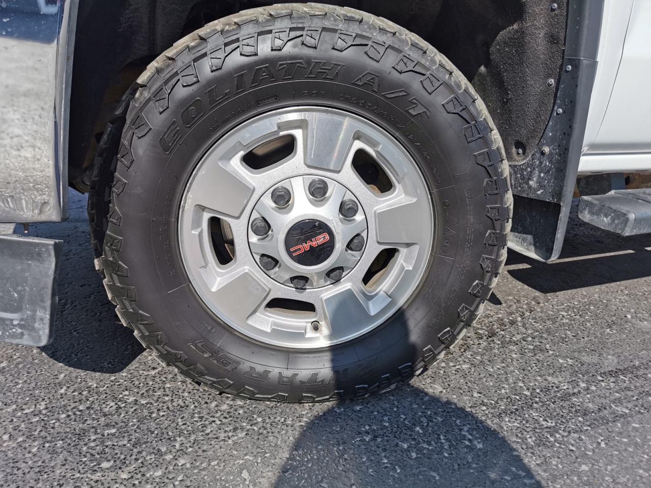 2019 GMC Sierra 2500 HD - Photo #9
