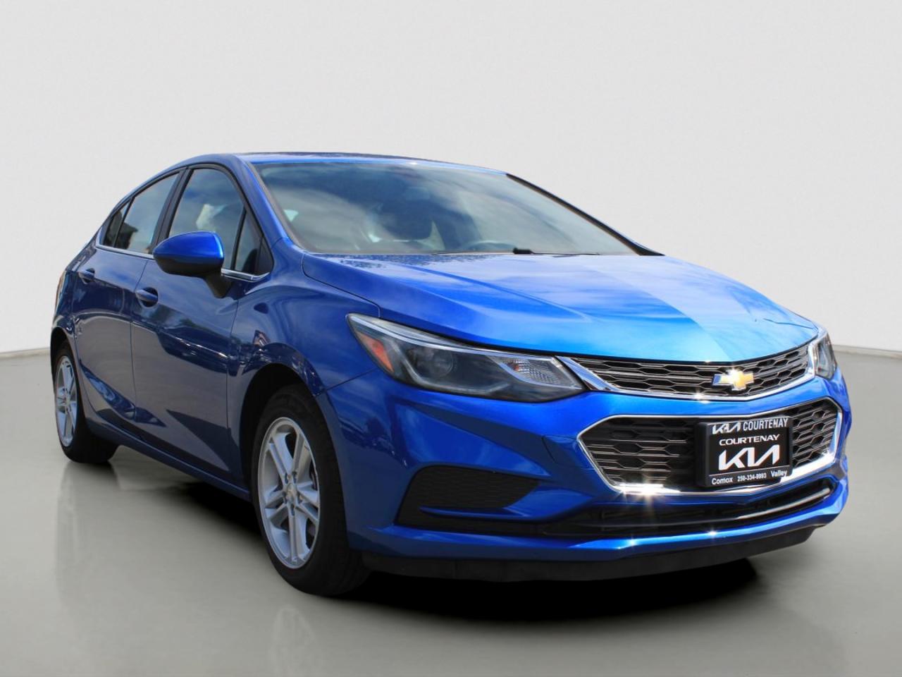 Used 2017 Chevrolet Cruze 4DR HB 1.4L LT W/1SD for sale in Courtenay, BC
