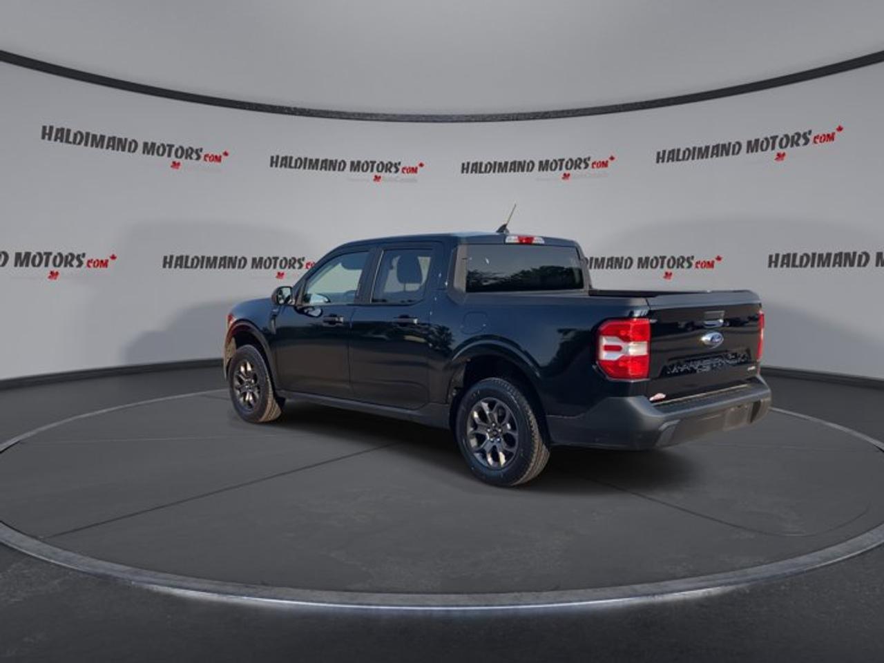 2023 Ford Maverick XLT AWD SuperCrew Photo