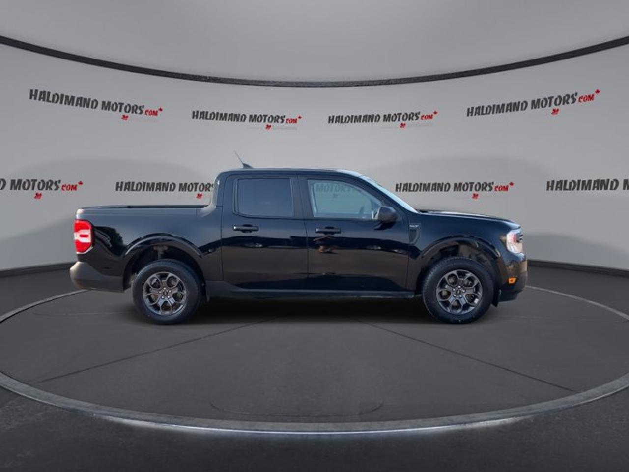 2023 Ford Maverick XLT AWD SuperCrew Photo