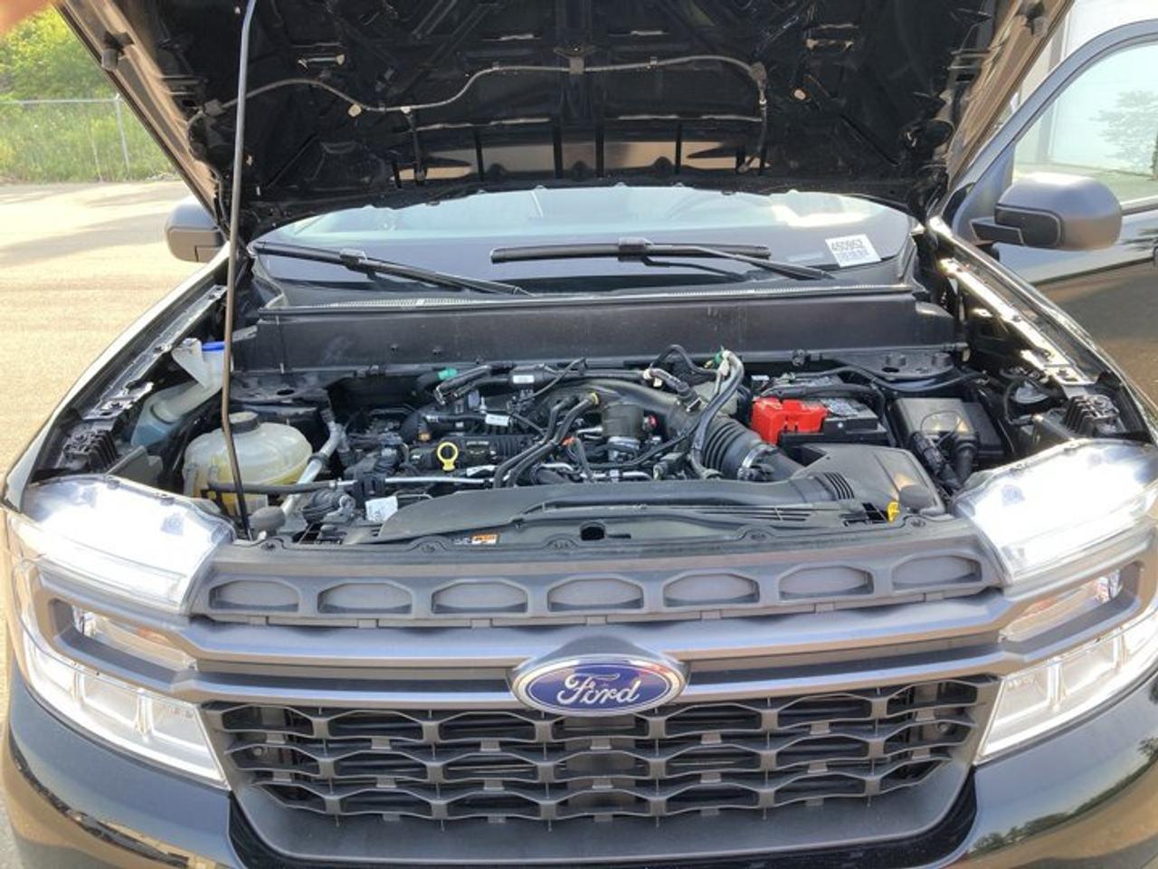 2023 Ford Maverick XLT AWD SuperCrew Photo