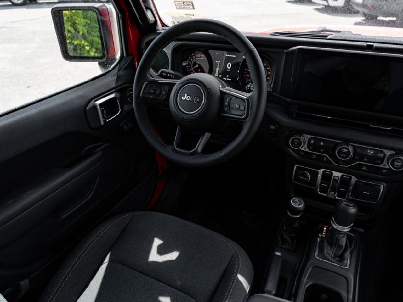 2025 Jeep Wrangler Sport S Photo