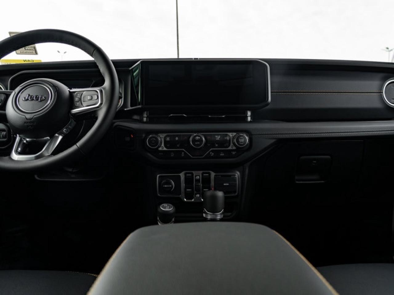 2025 Jeep Wrangler Sahara Photo