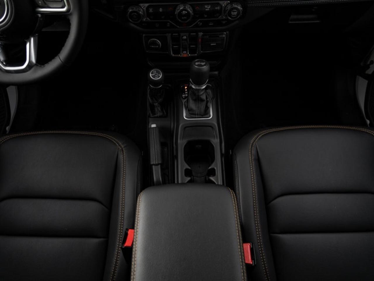 2025 Jeep Wrangler Sahara Photo