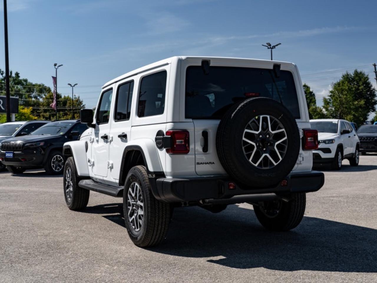 2025 Jeep Wrangler Sahara Photo