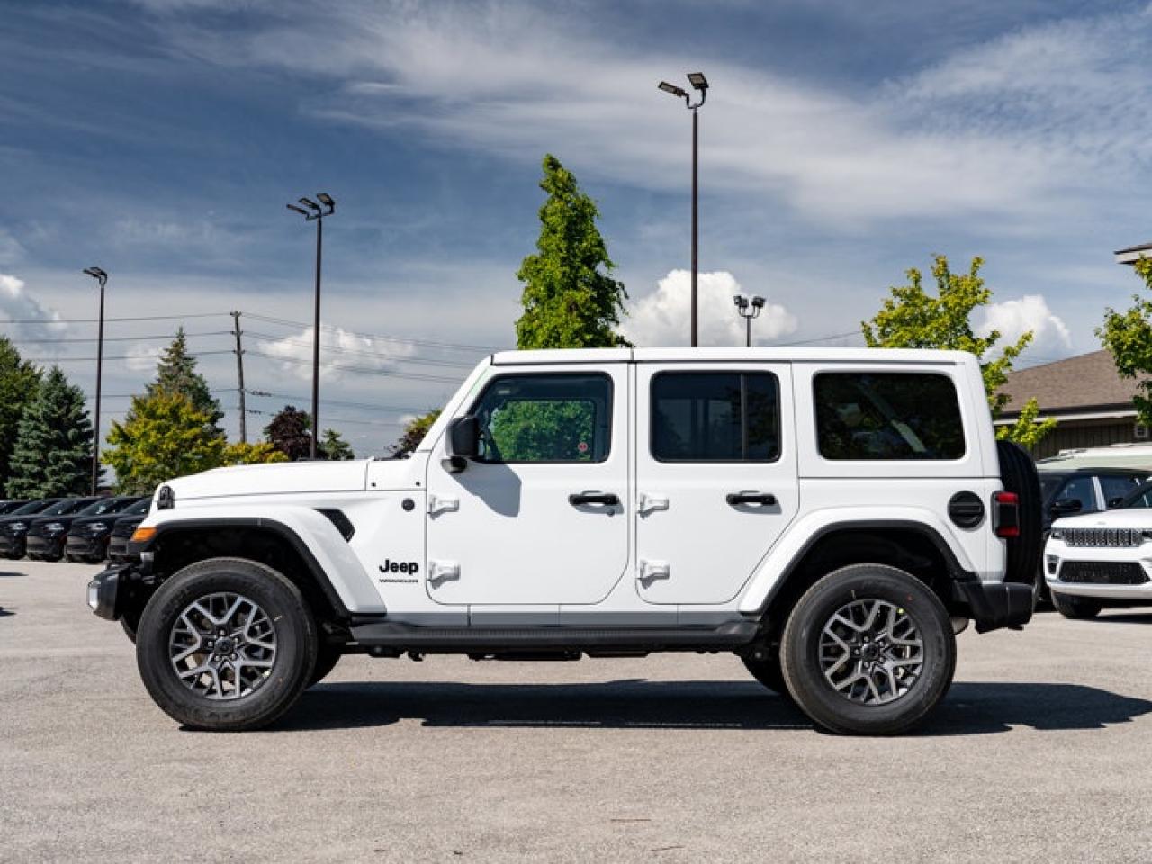 2025 Jeep Wrangler Sahara Photo