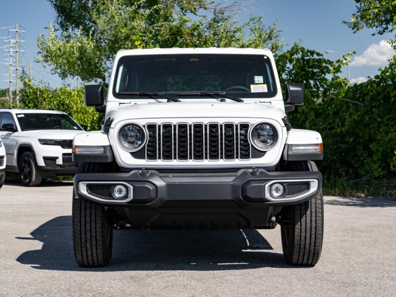 2025 Jeep Wrangler Sahara Photo