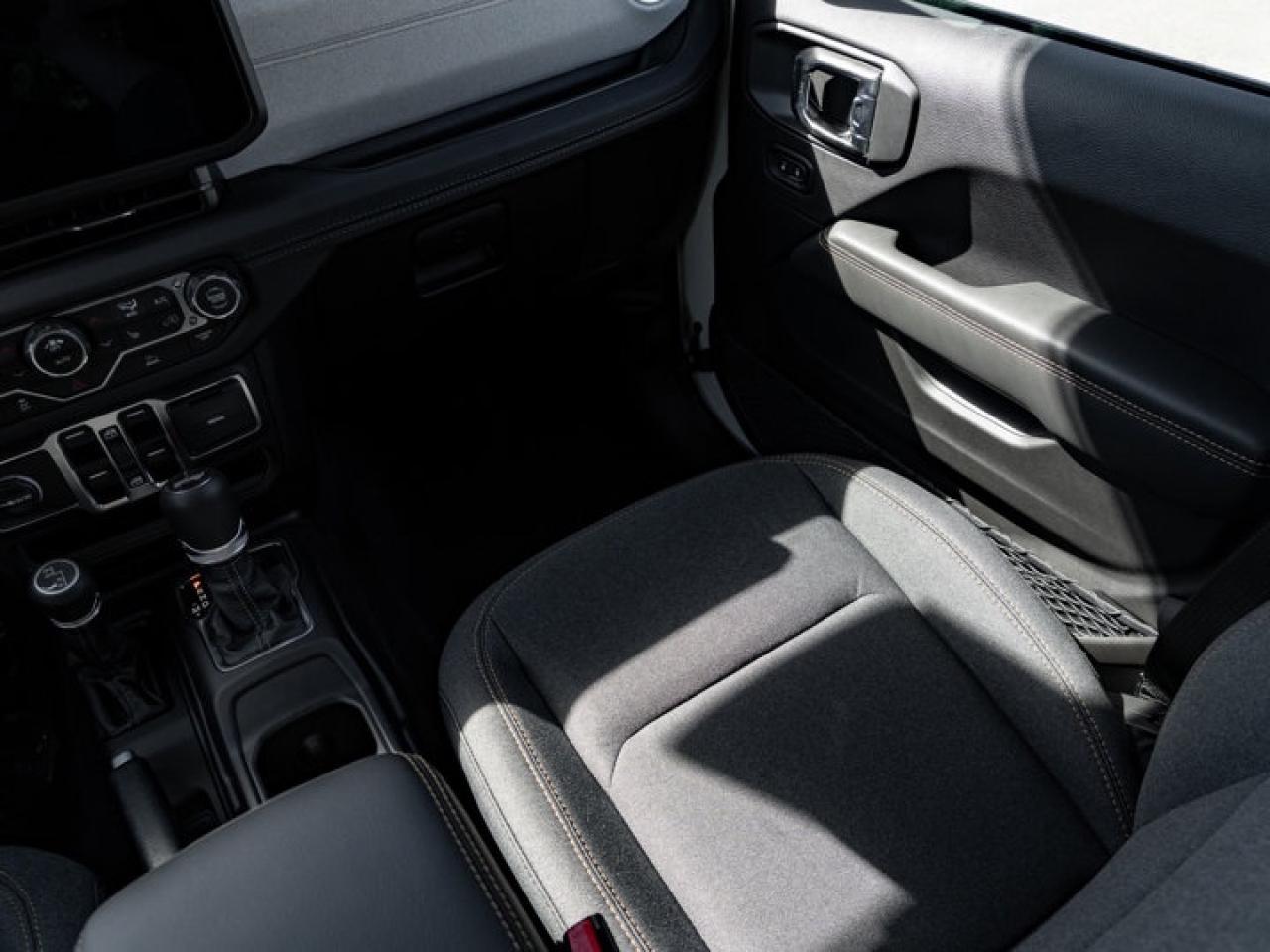 2025 Jeep Wrangler Sahara Photo