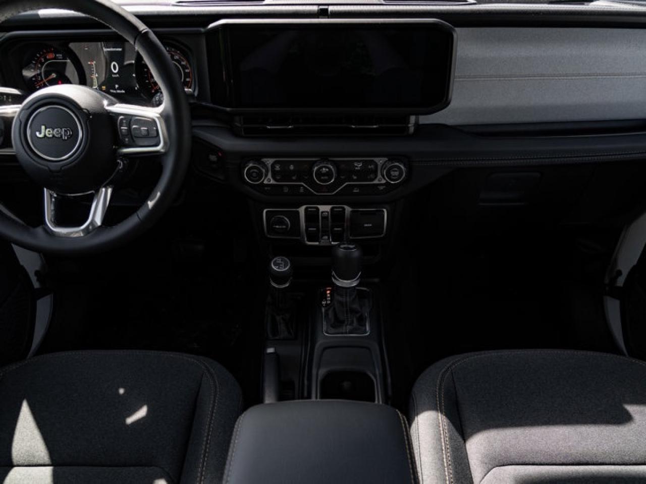 2025 Jeep Wrangler Sahara Photo