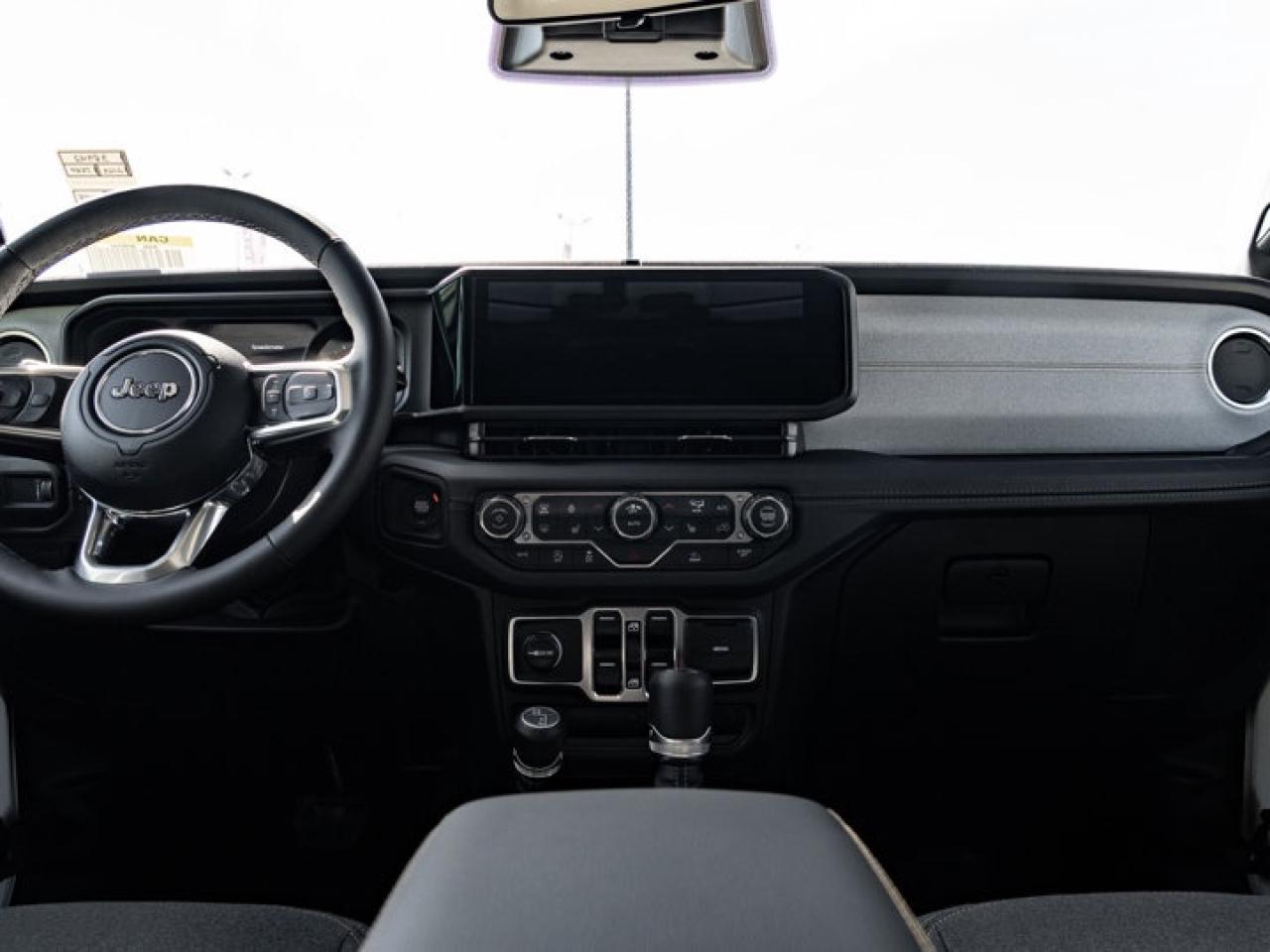 2025 Jeep Wrangler Sahara Photo