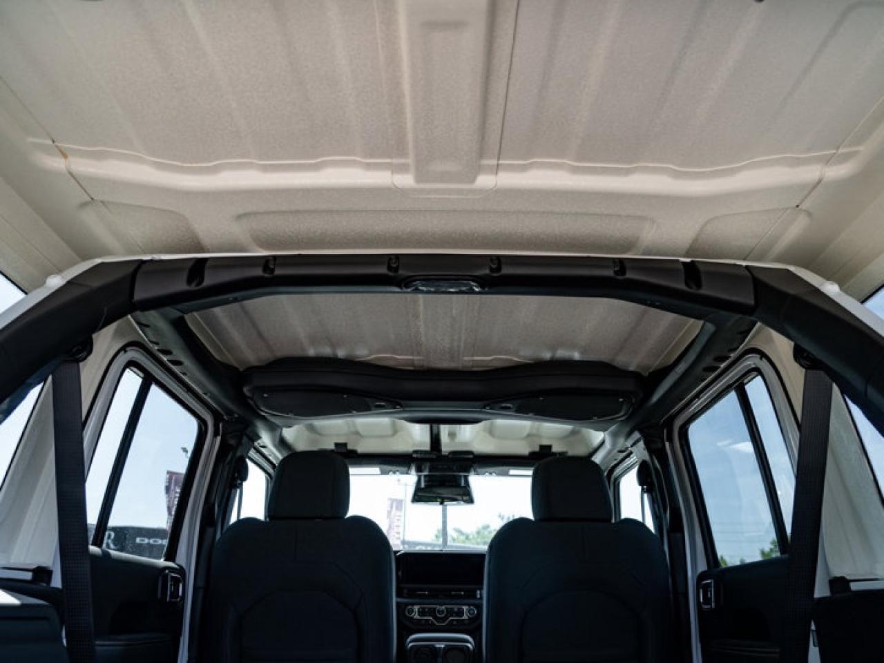 2025 Jeep Wrangler Sahara Photo