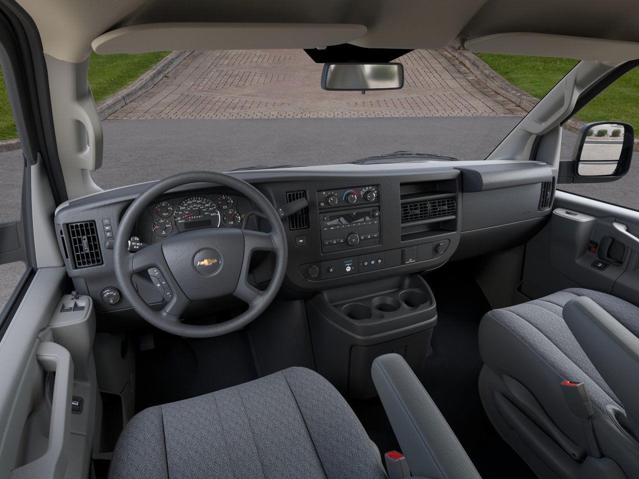 2025 Chevrolet Express Cargo Van 2500 135 Photo