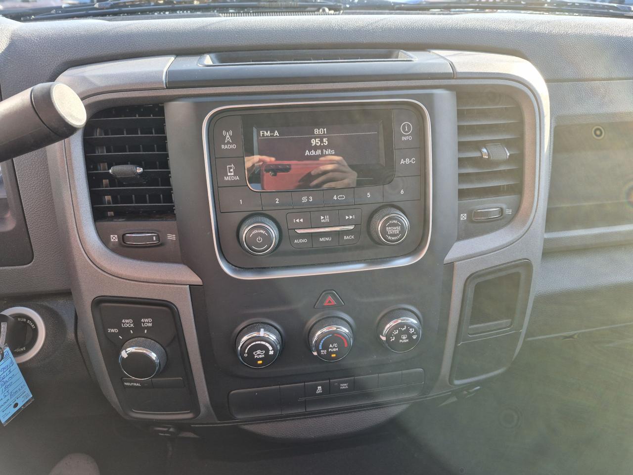 2015 RAM 1500 ST Quad Cab Photo24