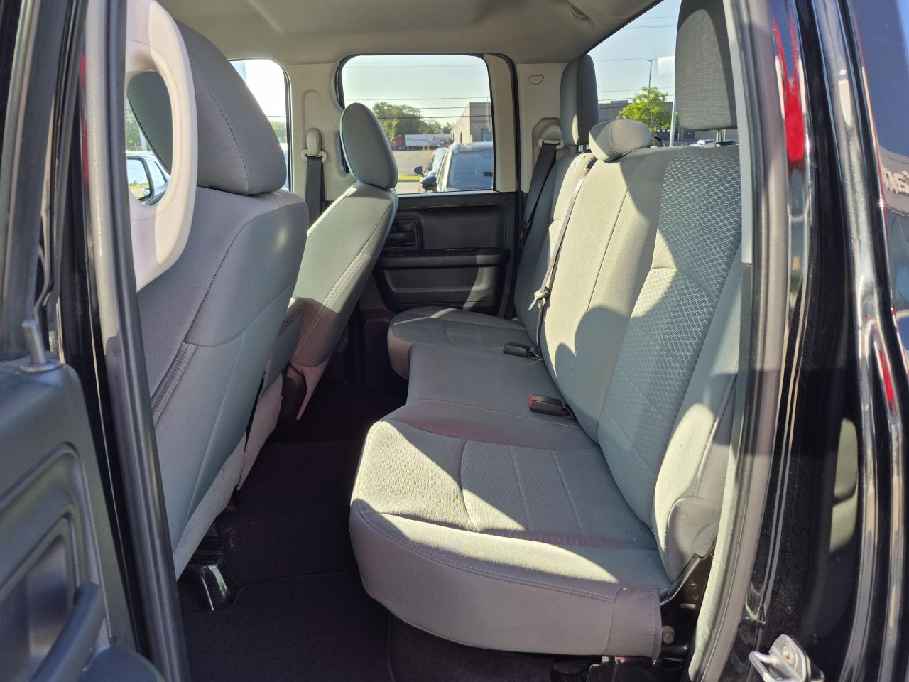 2015 RAM 1500 ST Quad Cab Photo25